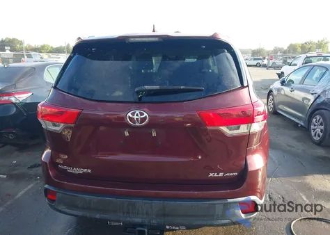 2018 Toyota Highlander Xle из США, поврежденный, VIN 5TDJZRFH3JS911255
